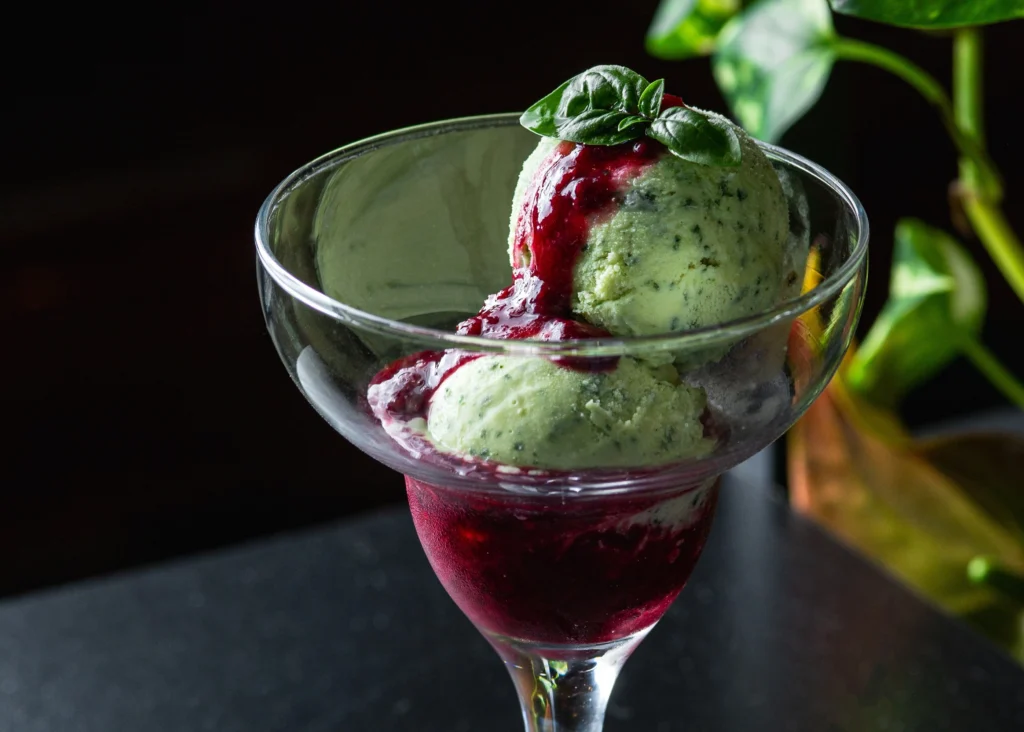 Gorgonzola e manjericão viram sorvete no litoral catarinense