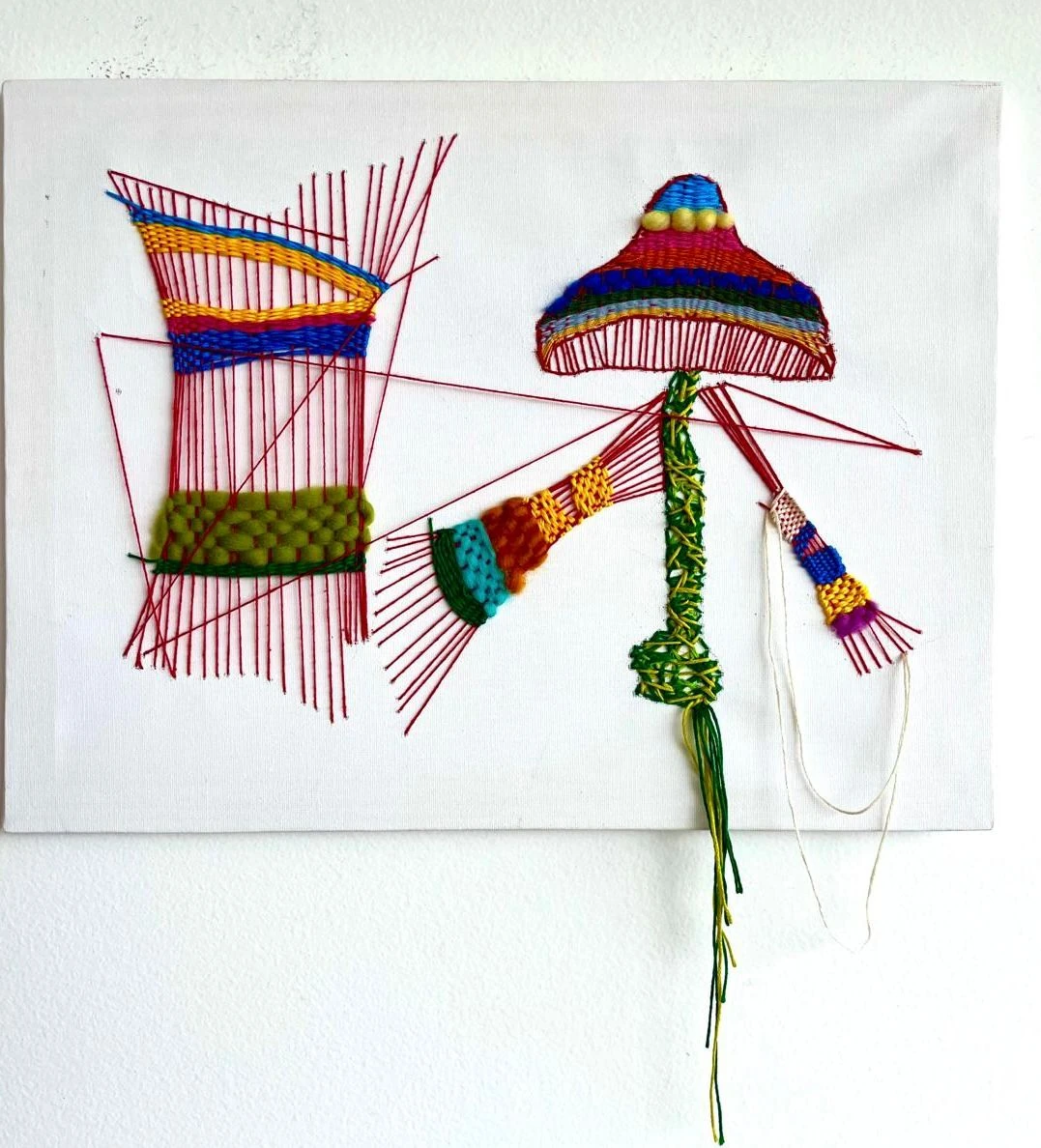 Patrícia Secco tece Brasil e Atlântida no Correios RJ