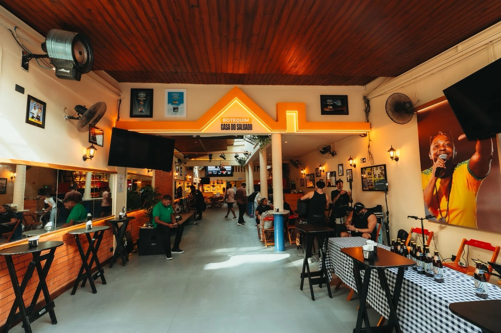 Salgadinho launches Botequim Casa do Salgado in Vila Madalena