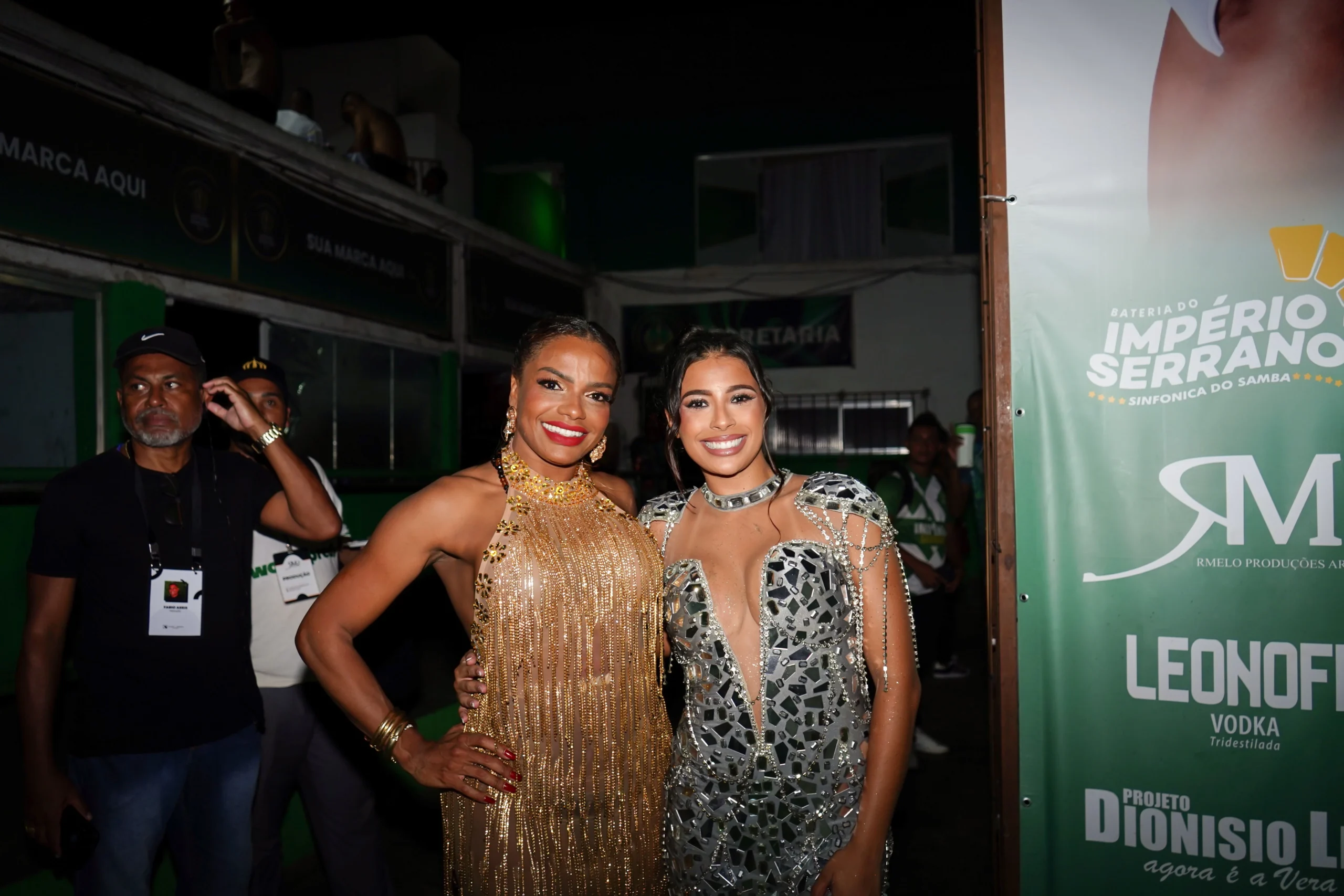 Ana Merhi gets warm welcome at Império Serrano rehearsal