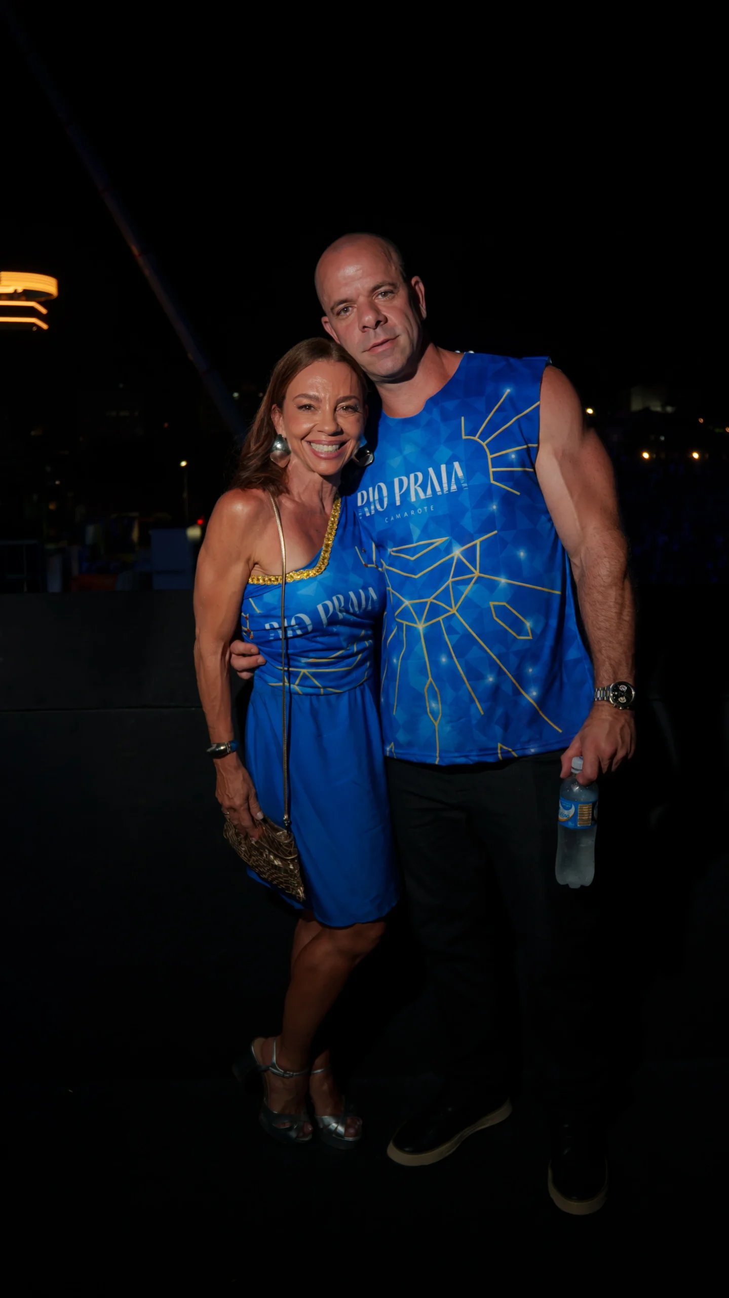 Carla Marins e Hugo Baltazar curtem Carnaval no Rio Praia