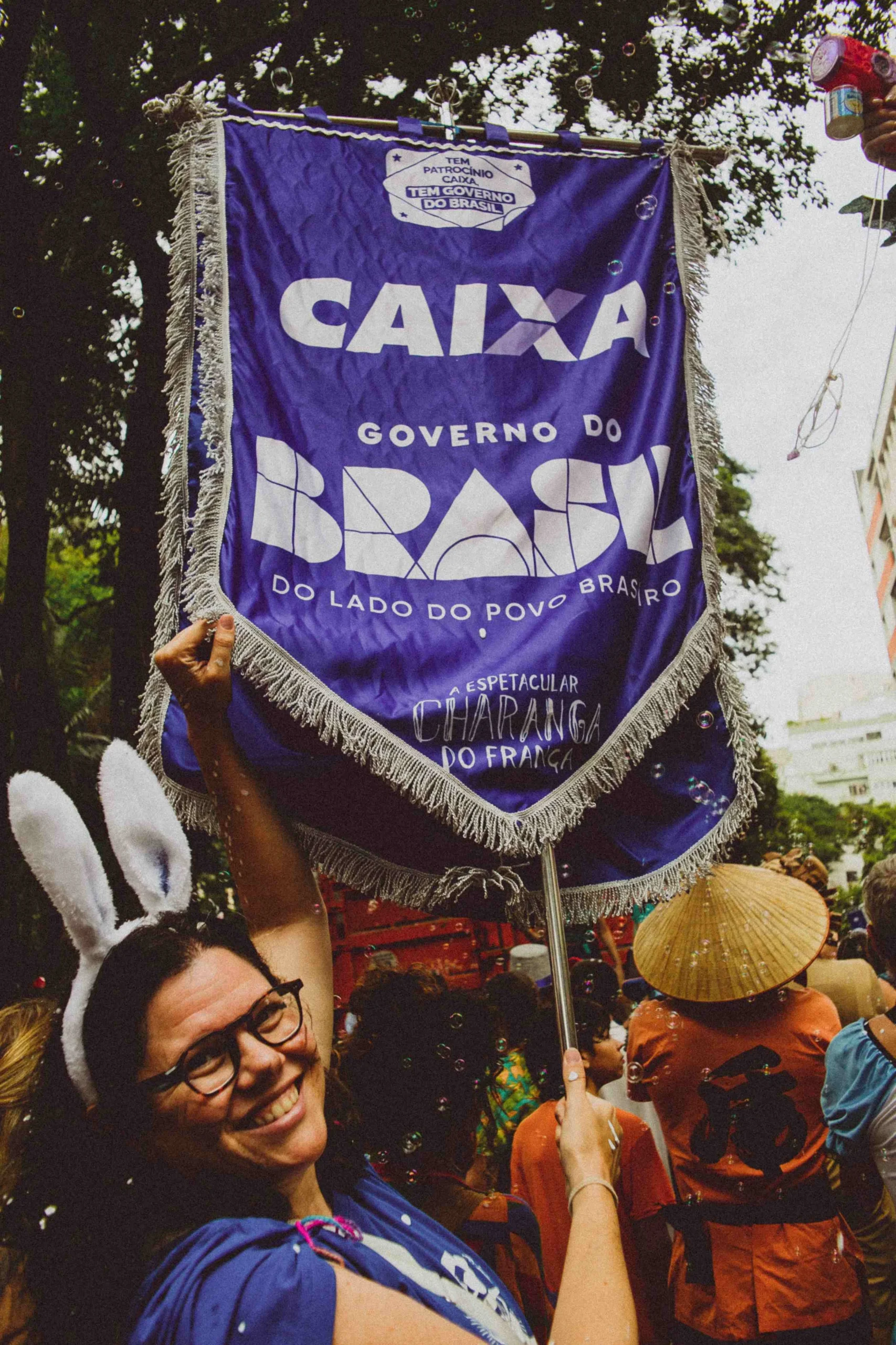 Charanga do França draws 43,000 and redefines São Paulo’s street carnival