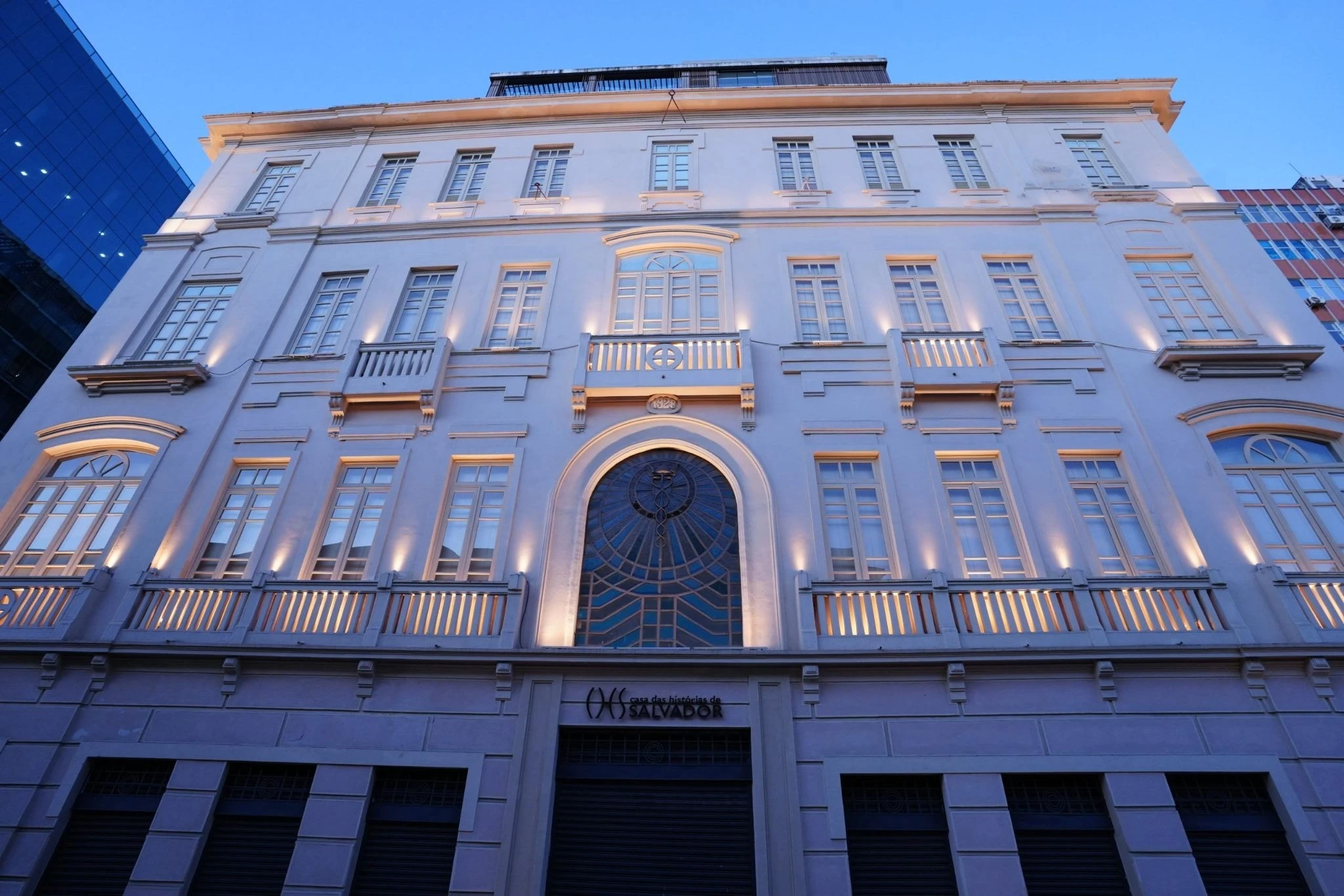 Milhazes Turns Bahia Sun into Art Kaleidoscope