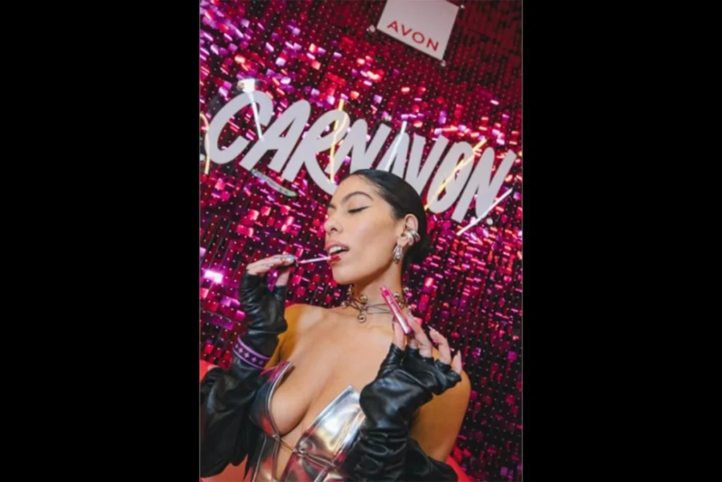 Avon Power Stay vira o batom da folia no Rio