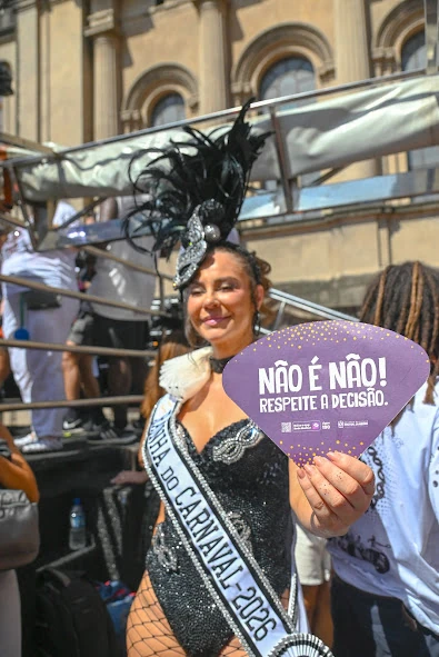 Paolla Oliveira reforça luta contra assédio no Bola Preta 3 Paolla Oliveira reforça luta contra assédio no Bola Preta