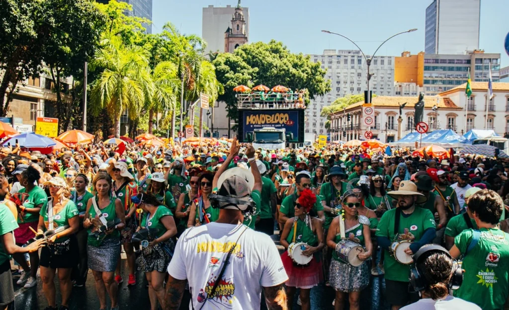 Monobloco fecha Carnaval carioca com homenagem a Preta Gil