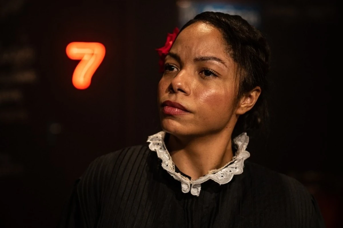 Jacinta returns and exposes scientific racism at São Francisco Law School