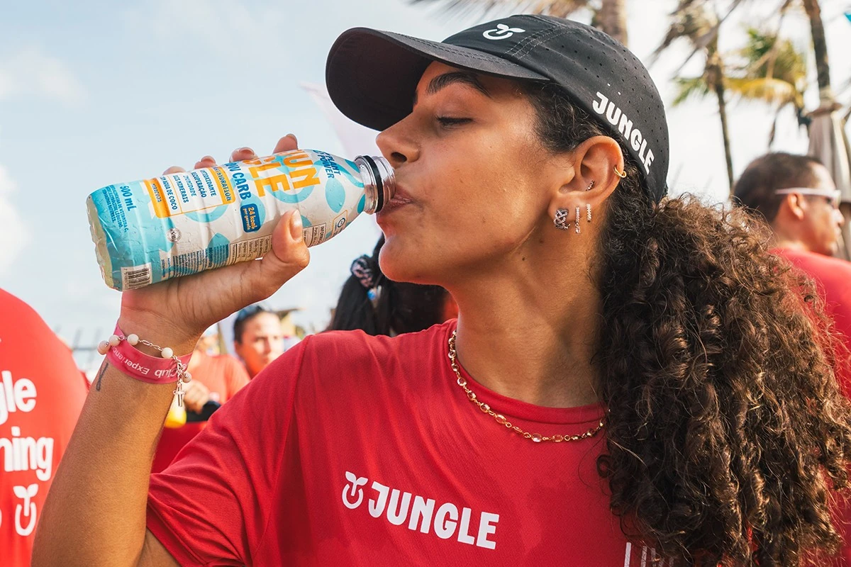 Hidratação vira item essencial na bolsa durante verão