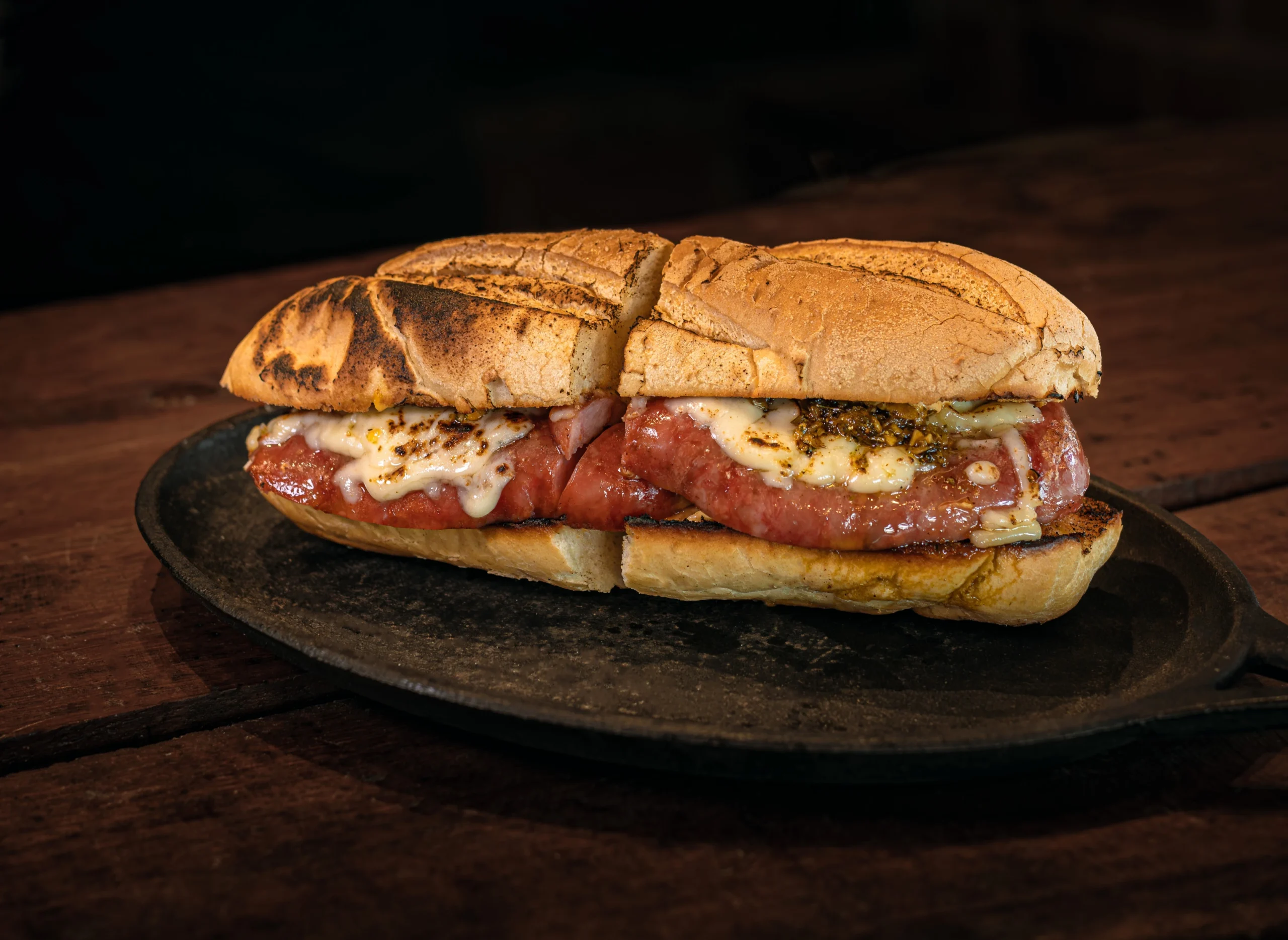 Los sandubas a la parrilla brillan en Cantuca Curitiba