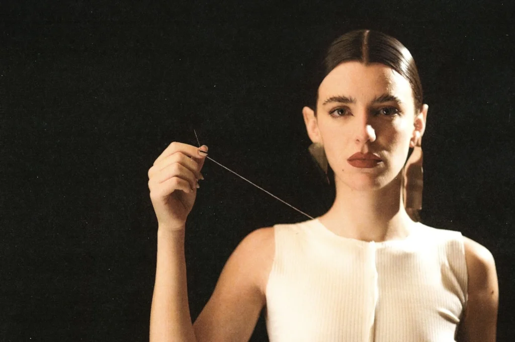 Nina Maia brings “INTEIRA” to BH before Lollapalooza