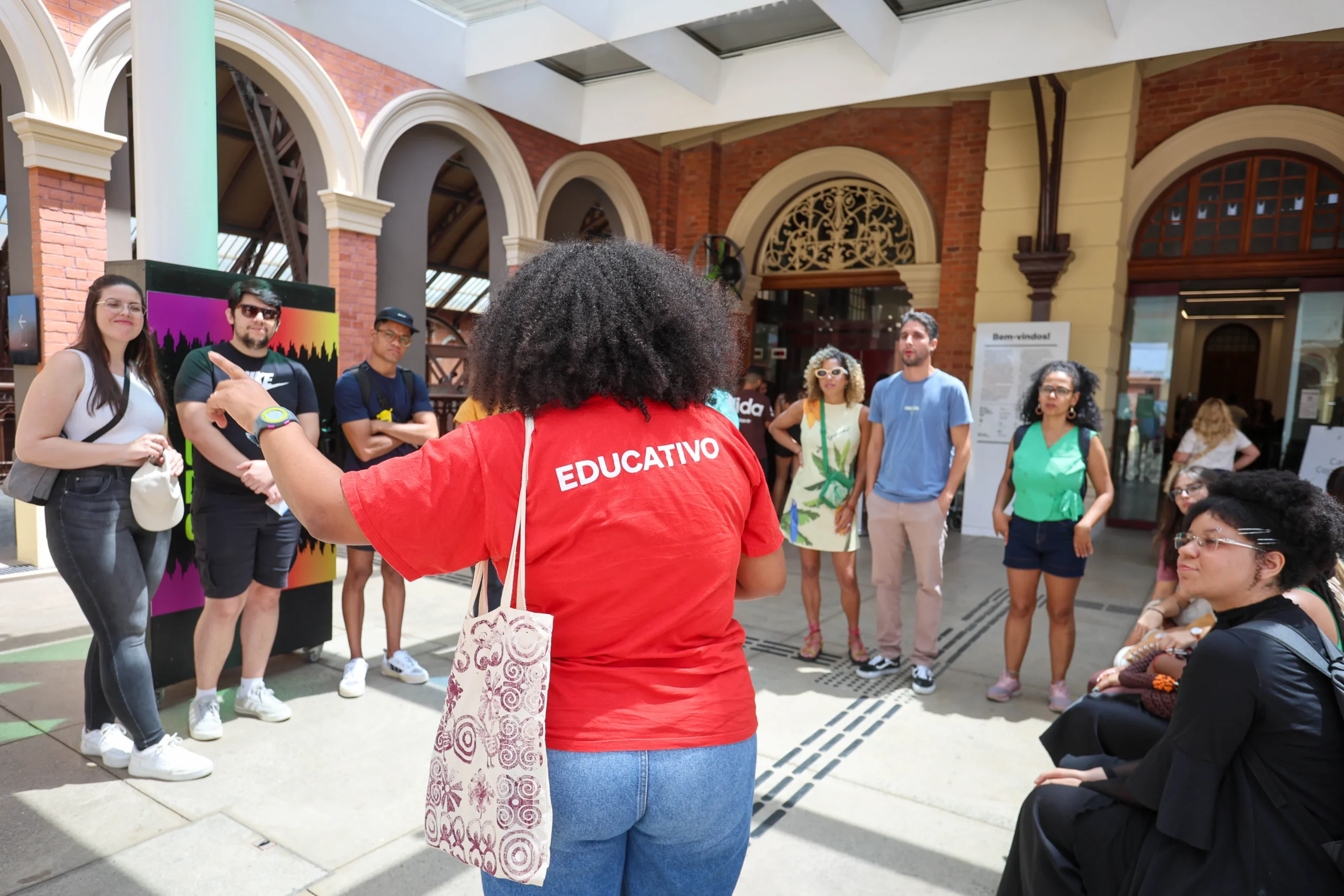 Museu da Língua Portuguesa celebra 20 anos com show e sarau