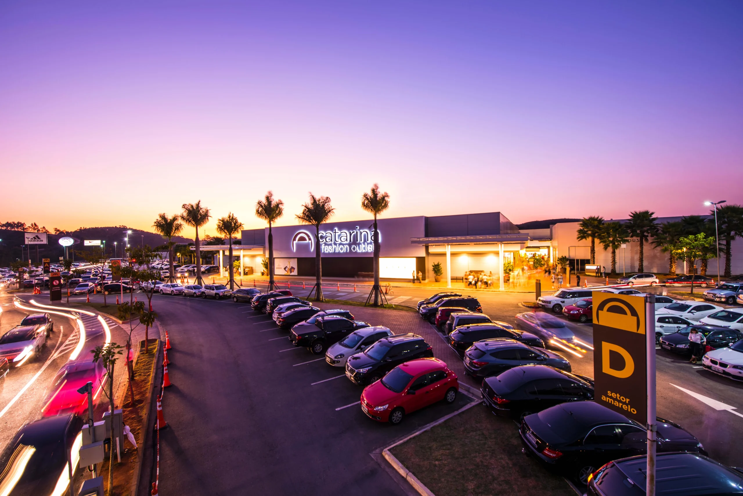 Catarina Outlet traz até 70% off com Sale + Sale