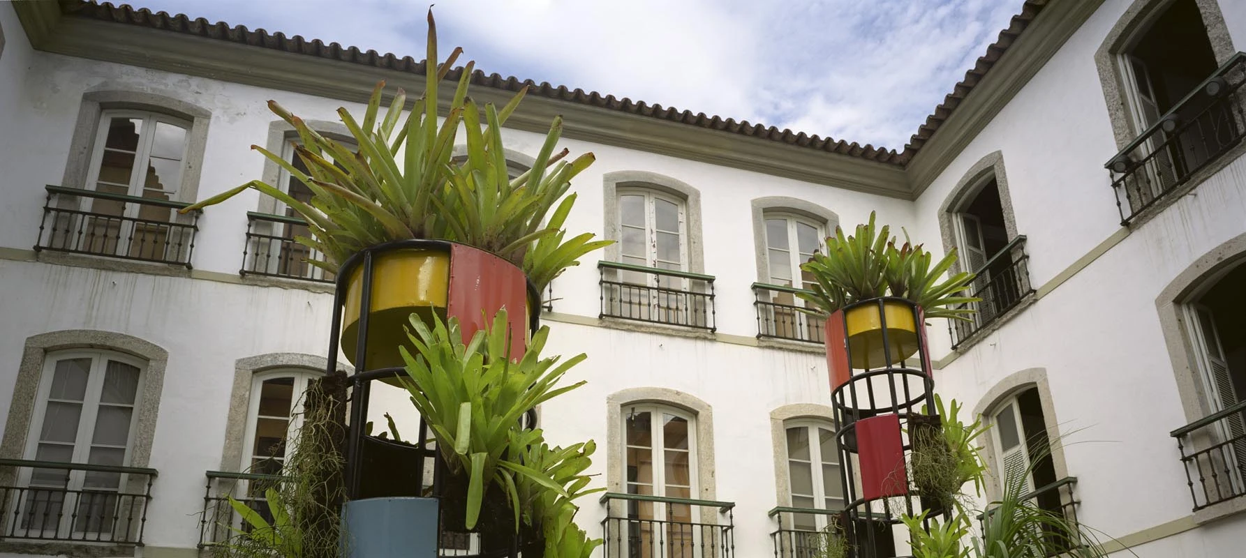 Paço Imperial turns 40 with stellar art show