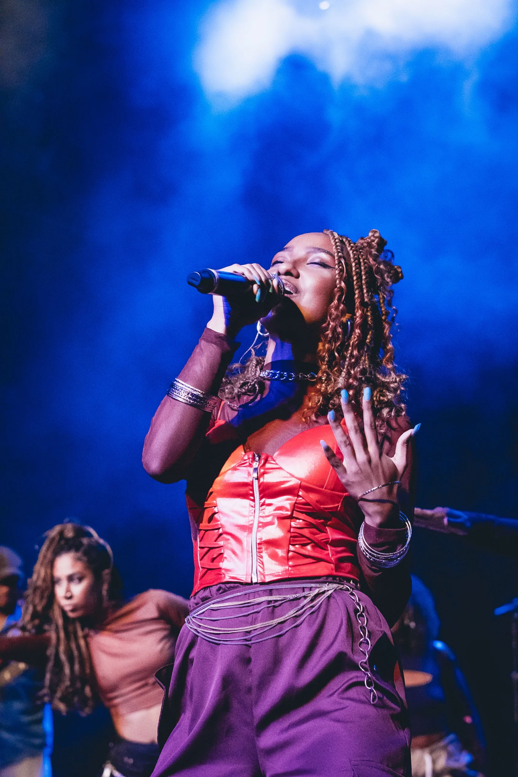 Aryelle leva show premiado INTEIRA TOUR a Duque de Caxias