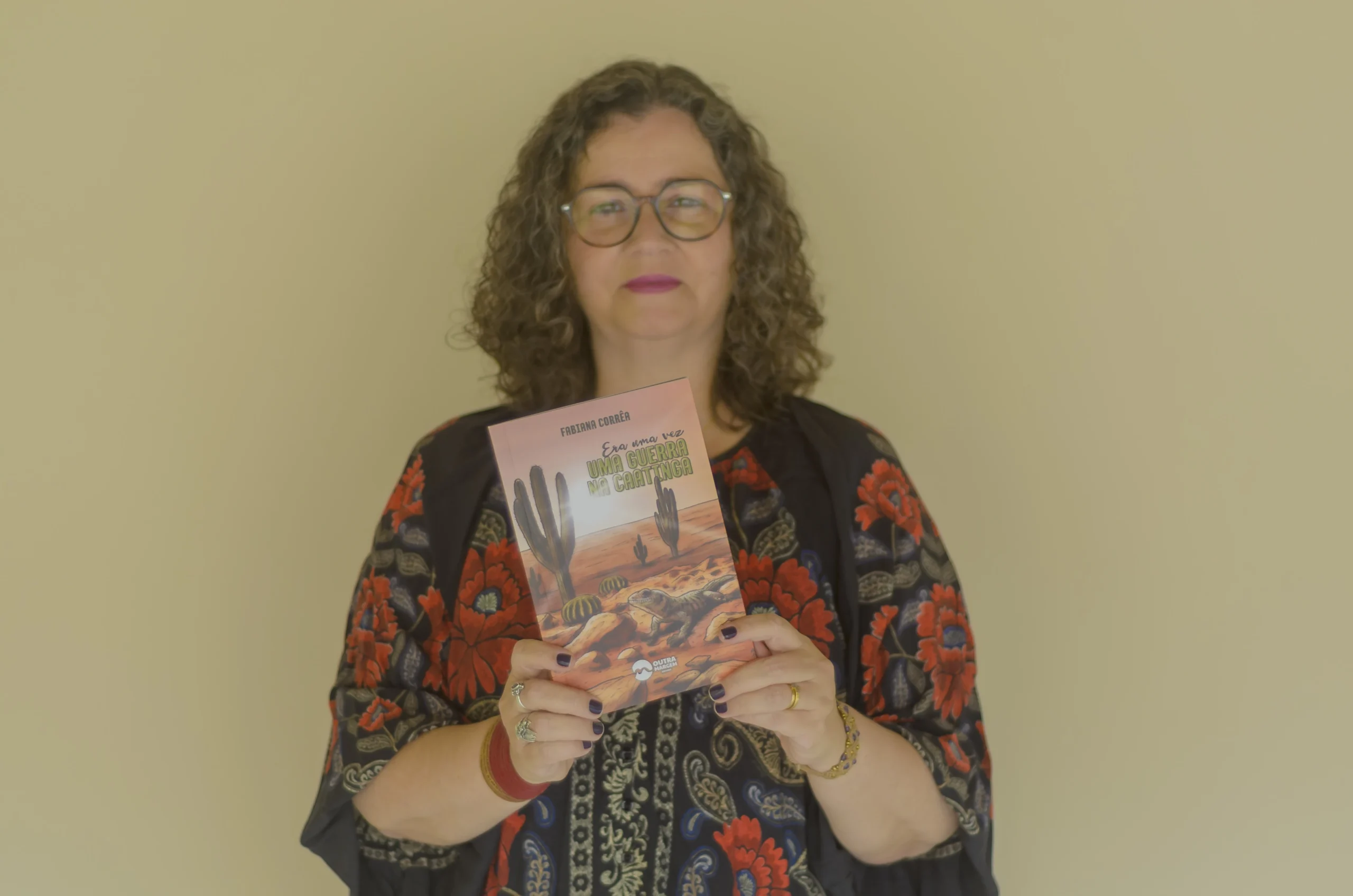 Canudos pelo olhar de um calango: livro relê Os Sertões