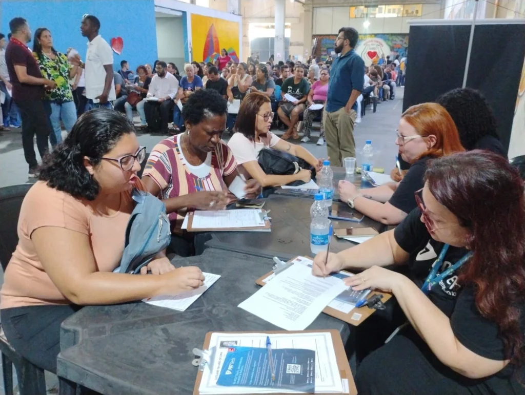 Feirão no Caju abre 500 vagas e serviços grátis