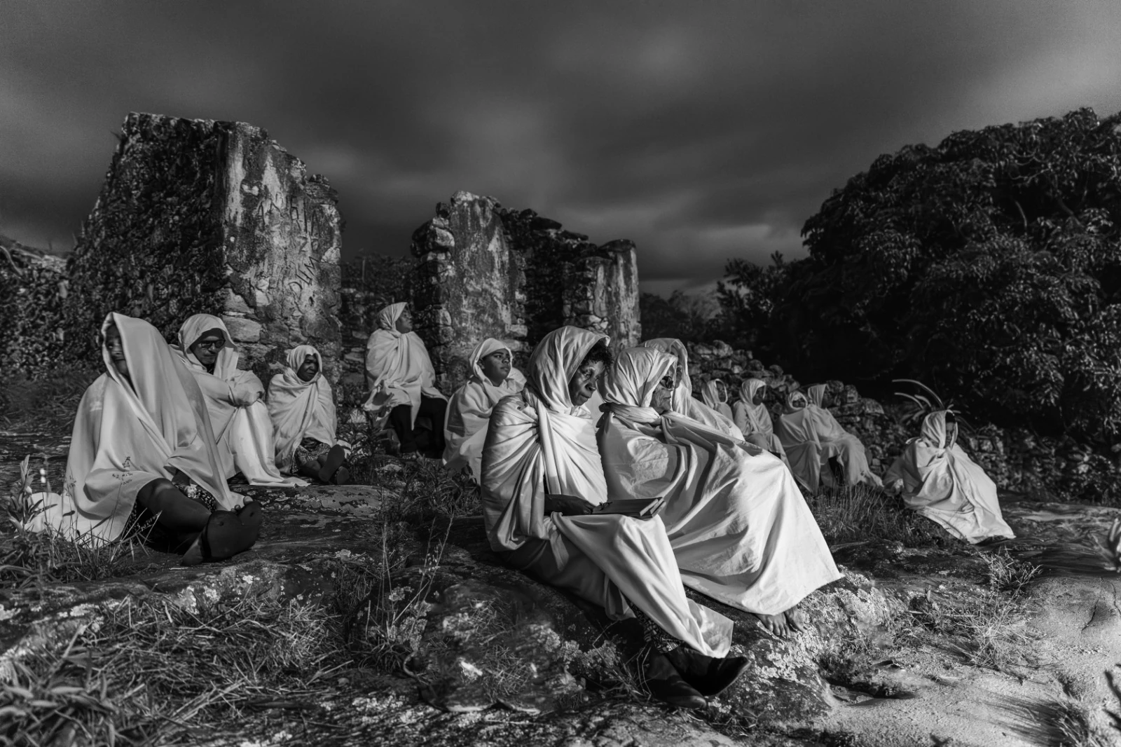 Fé e arte se cruzam no “Terno das Almas” em Salvador