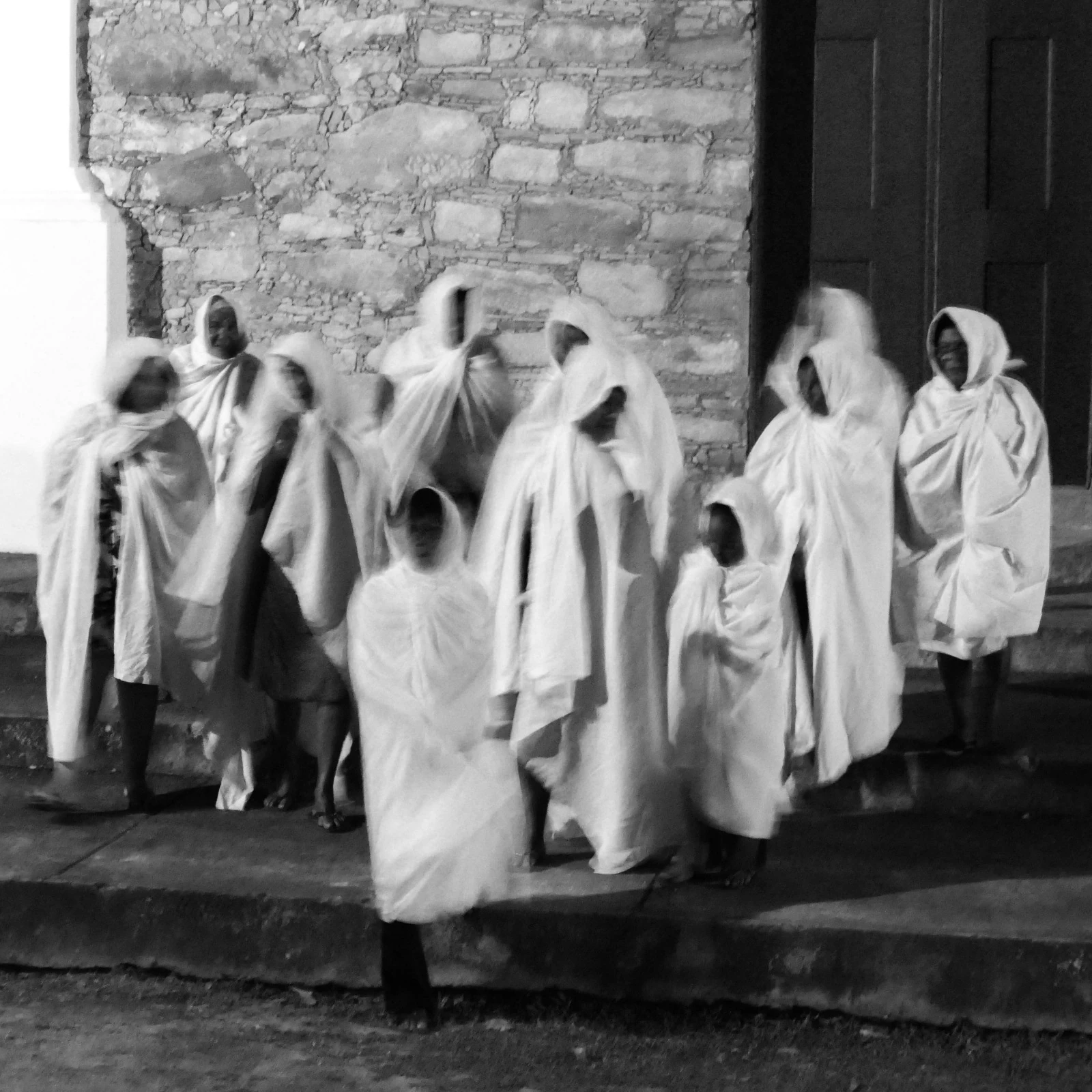 Fé e arte se cruzam no “Terno das Almas” em Salvador