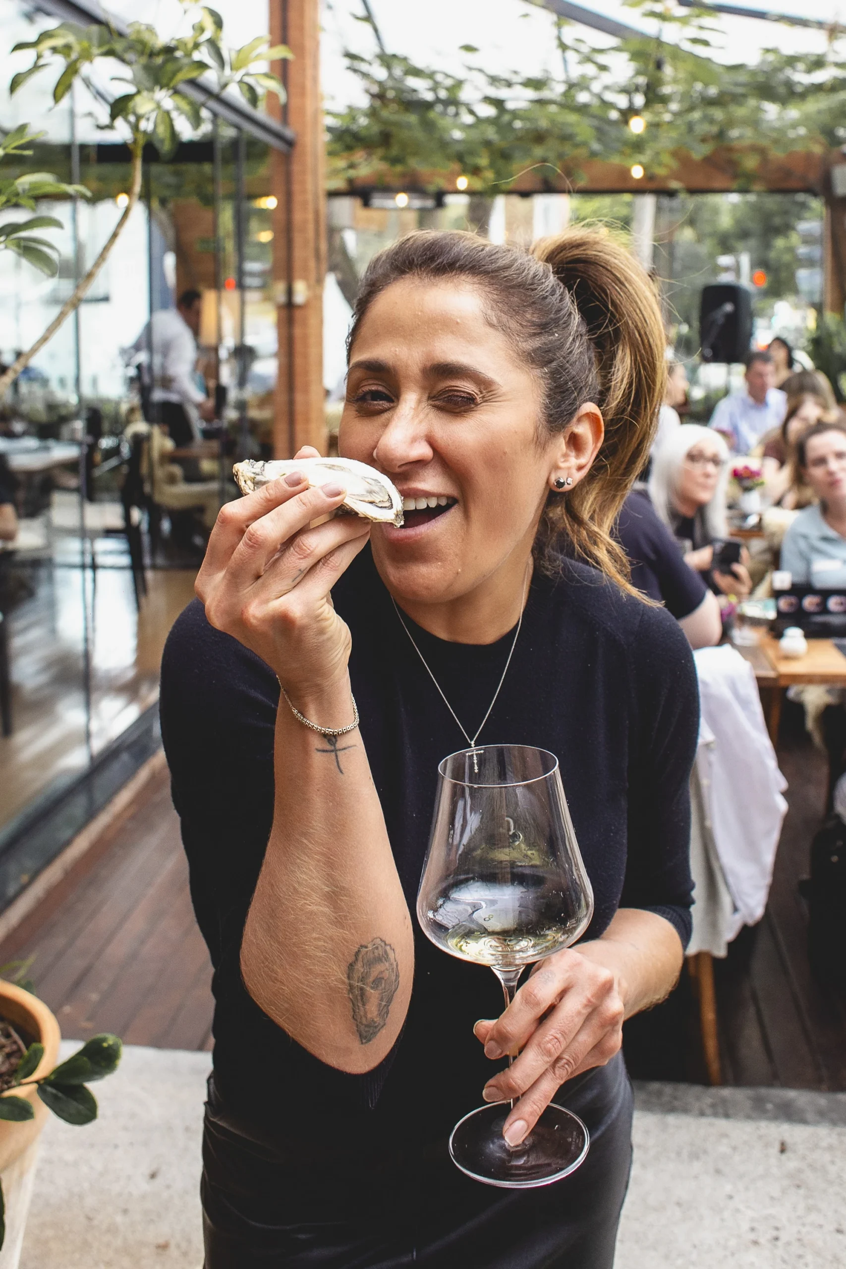 O mar encontra a brasa no Oyster Bar do K.Sa