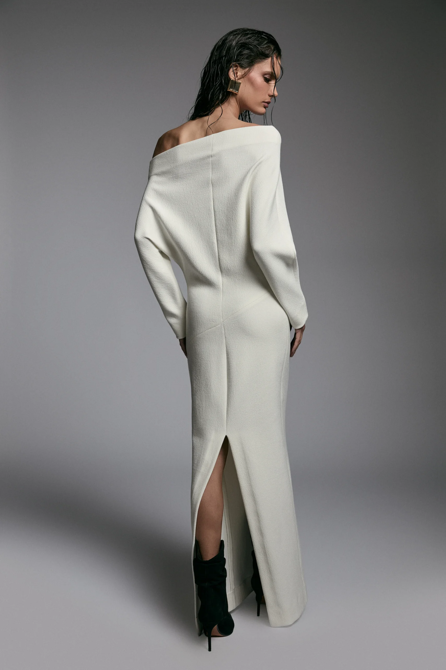 LINI unveils Winter 2026 with gothic elegance