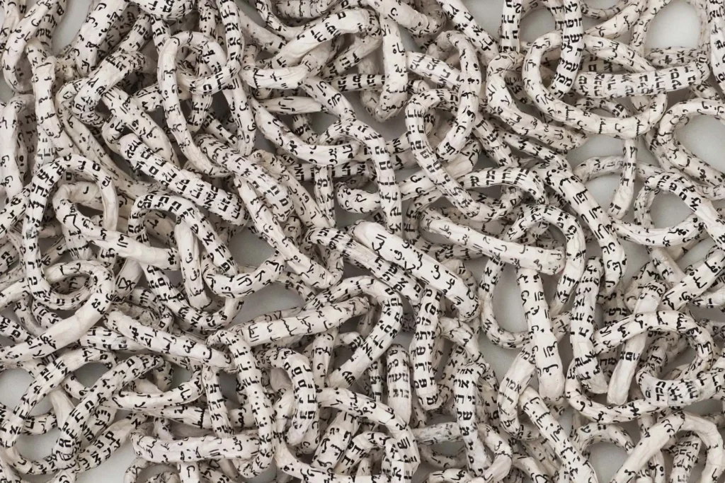 Paço Imperial turns 40 with stellar art show