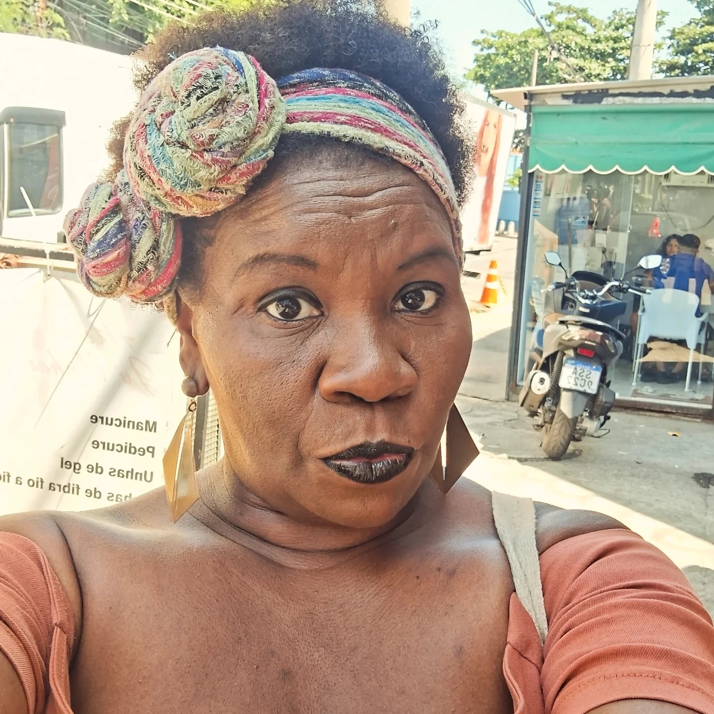 Comédia inspirada em Nobel estreia grátis em Rio das Ostras