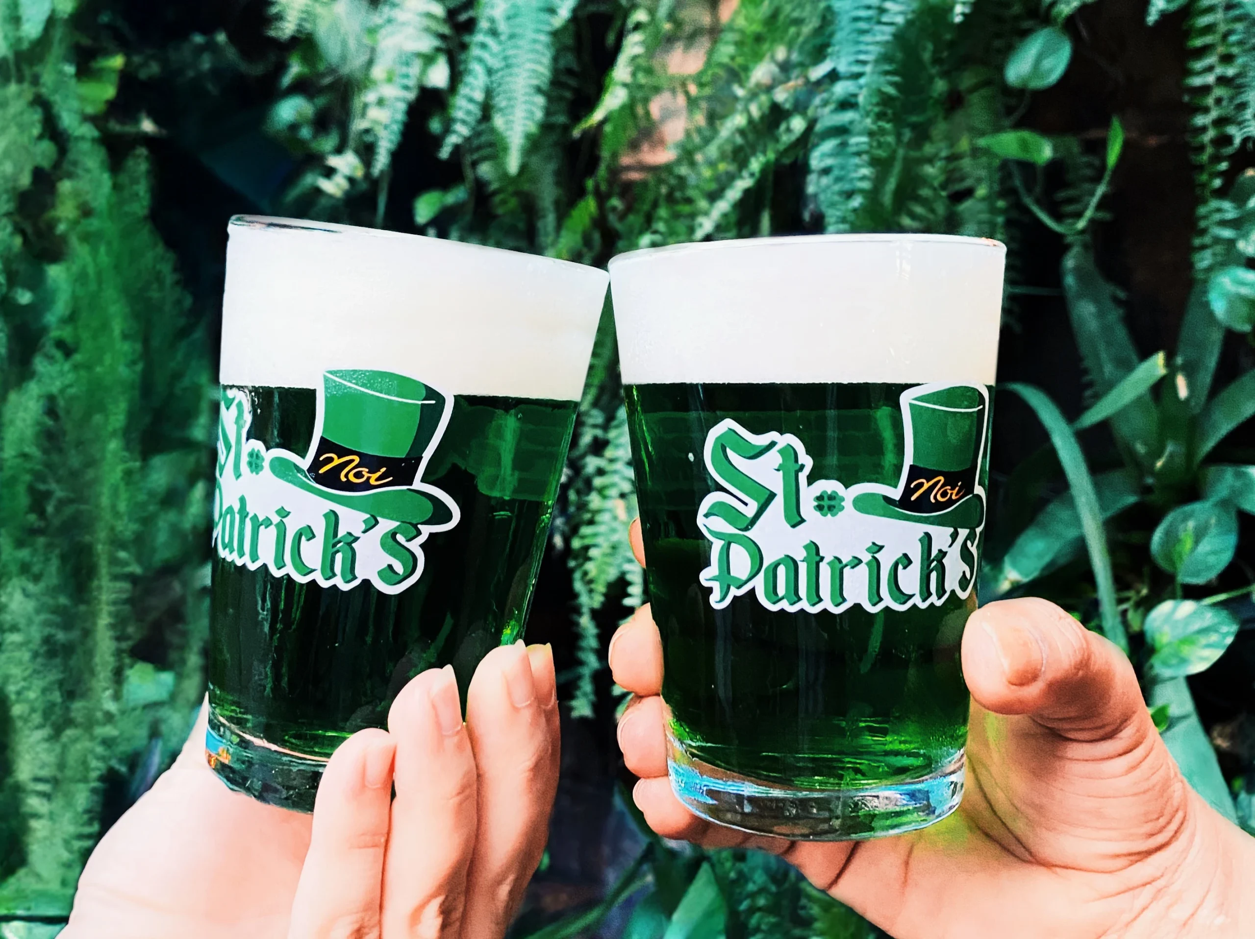 Noi dá início ao St. Patrick’s com chope verde e caldereta exclusiva