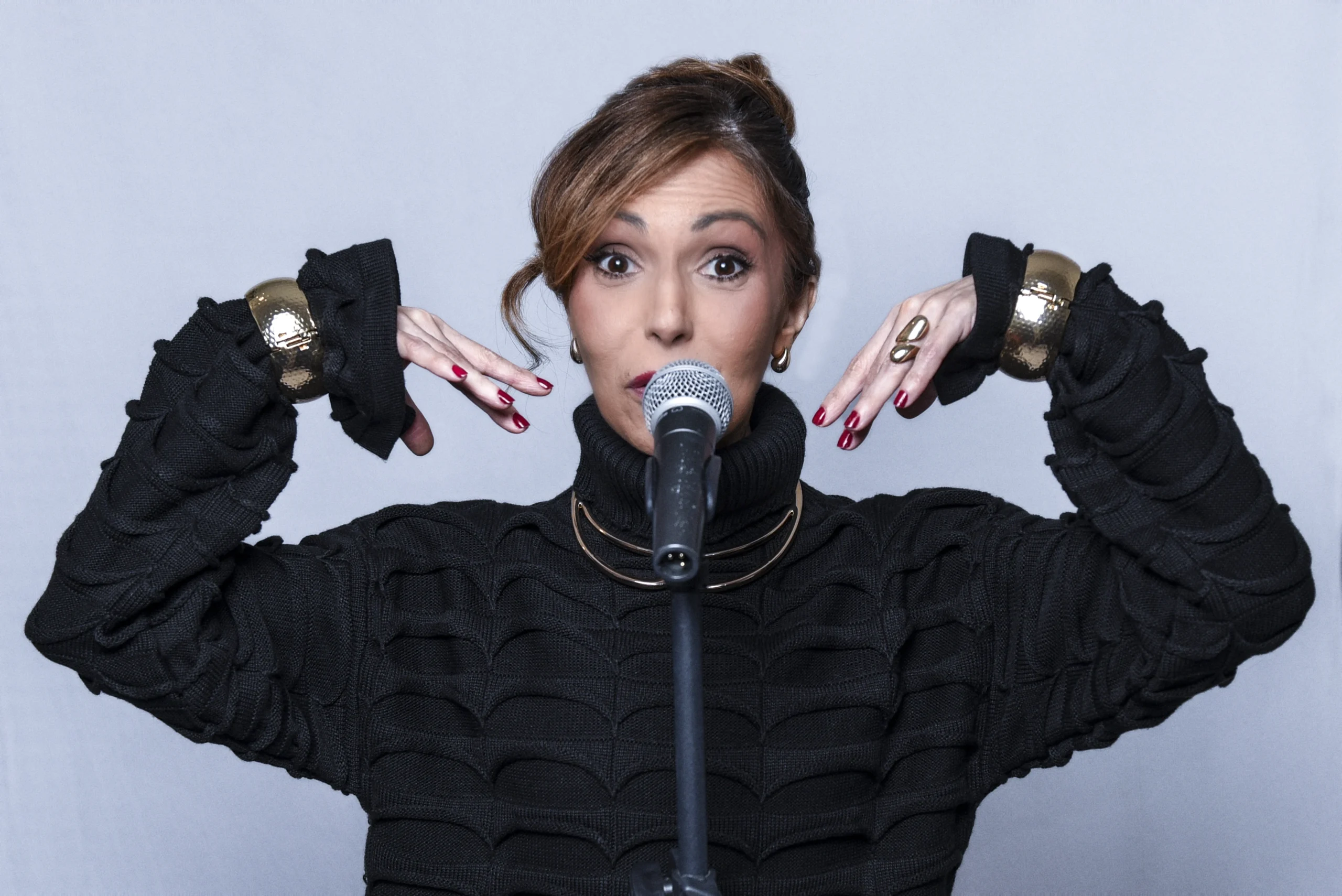 Theresa da Costa revive Elton John em show intimista no Teatro Grajaú 2 Theresa da Costa revive Elton John em show intimista no Teatro Grajaú