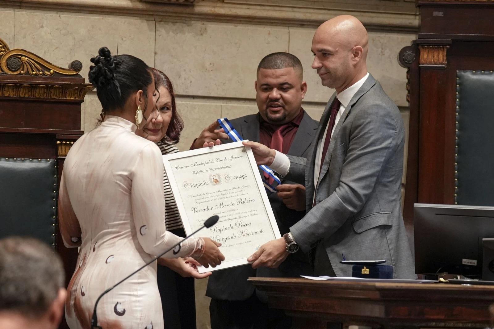 Presidente da Tradição recebe Medalha Chiquinha Gonzaga