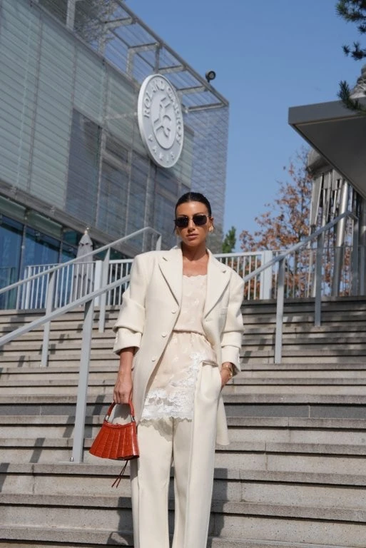 Victoria Hamuche brilha nos desfiles da Paris Fashion Week