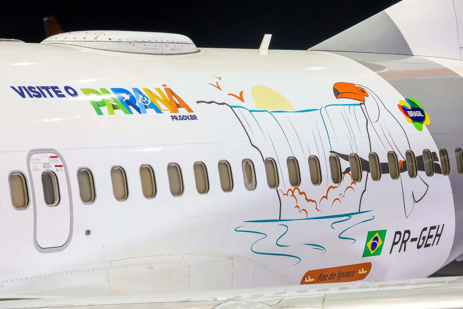 Gol revela avião com pintura das Cataratas do Iguaçu 2 Gol revela avião com pintura das Cataratas do Iguaçu