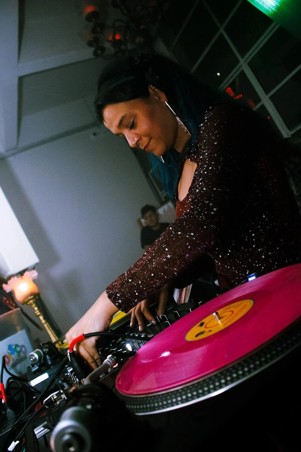 DJ Carlu abre sextas na Sala de Música do Notiê