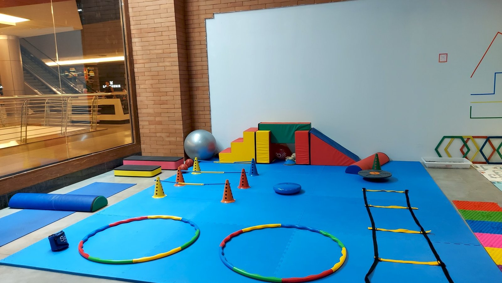 Shopping na Barra promove ação gratuita sobre autismo em abril