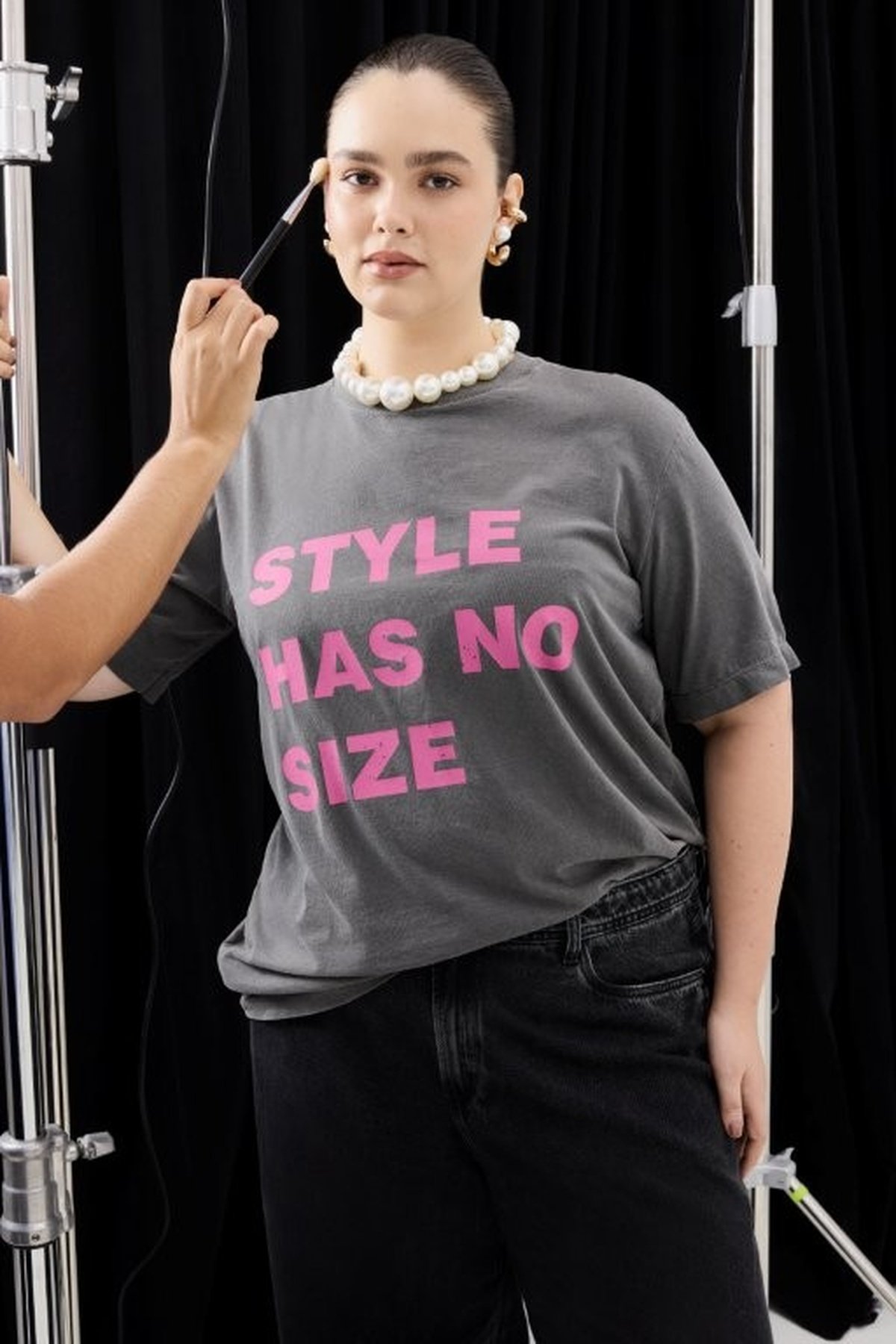 Ashua celebra 10 anos com coleção que homenageia corpos reais