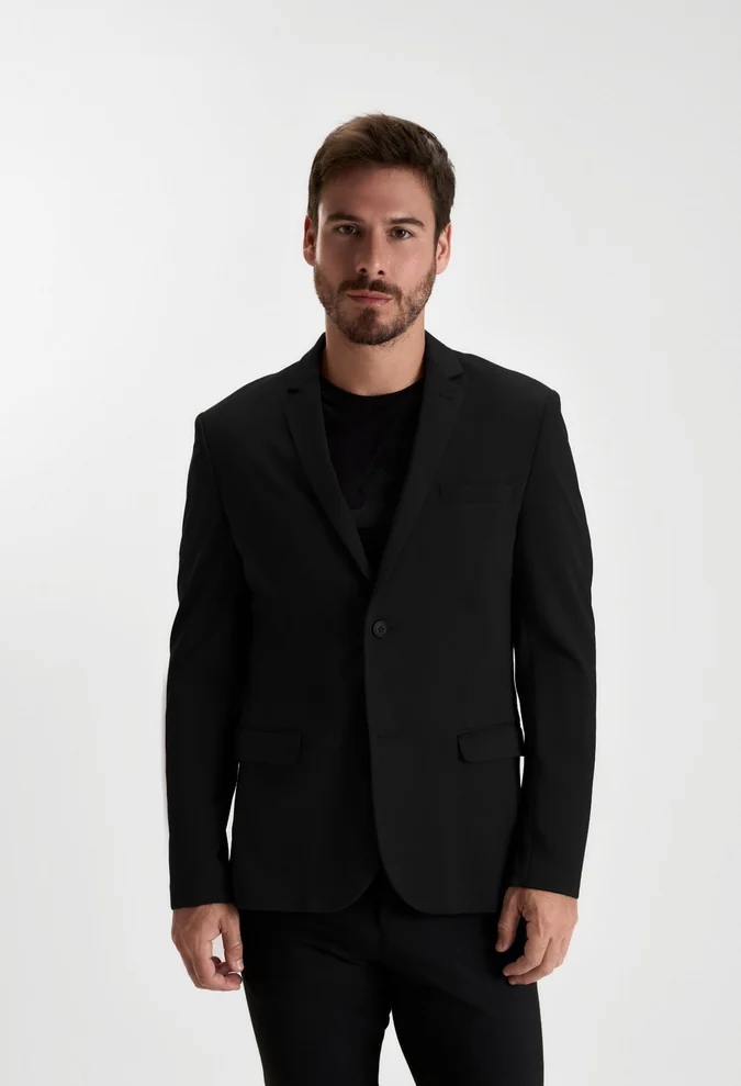 19 peças para entrar no clima de O Diabo Veste Prada 2