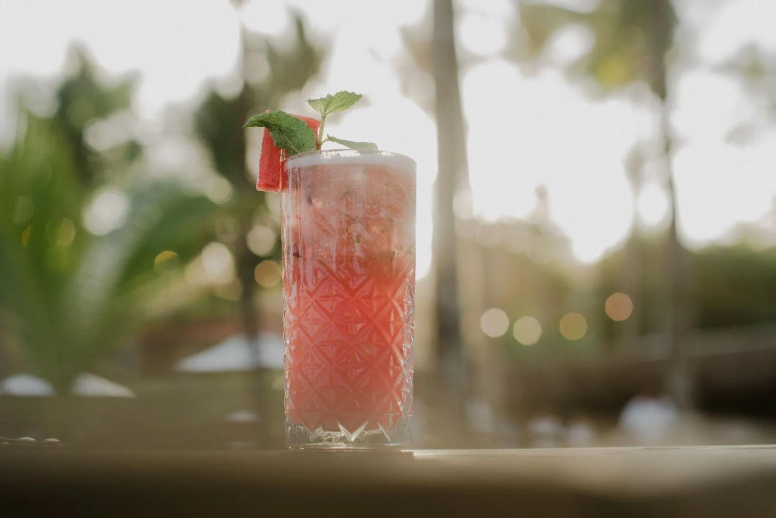 Txai Resort cria mocktails com cacau e ervas da Bahia