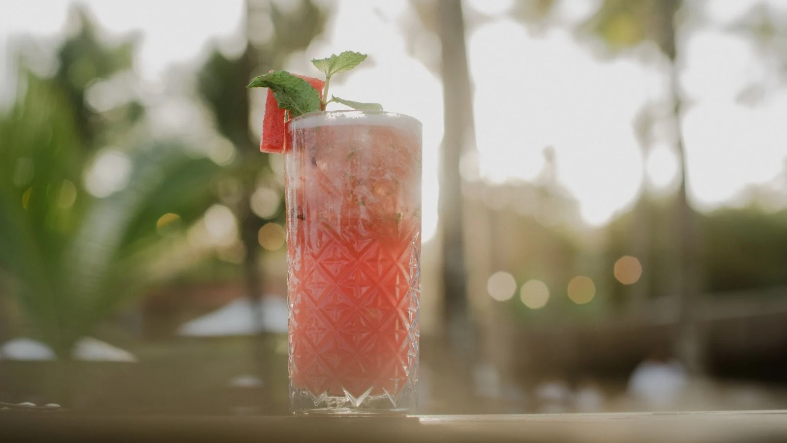 Txai Resort cria mocktails com cacau e ervas da Bahia