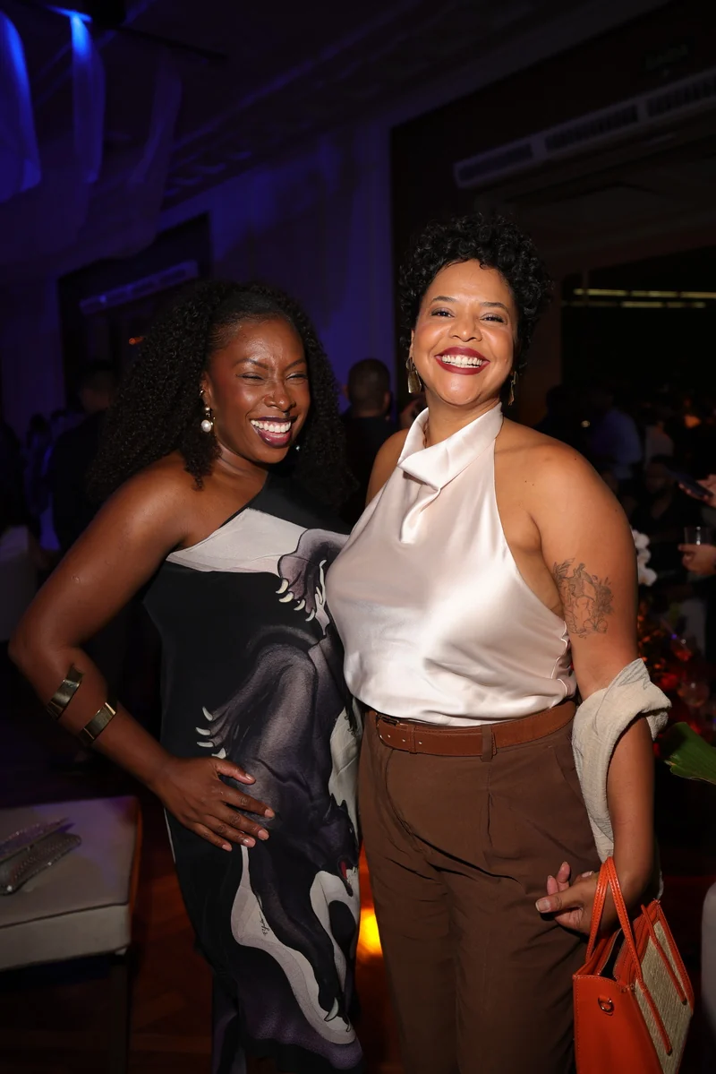 Ronaldo lanza club privado de tenis en Alphaville