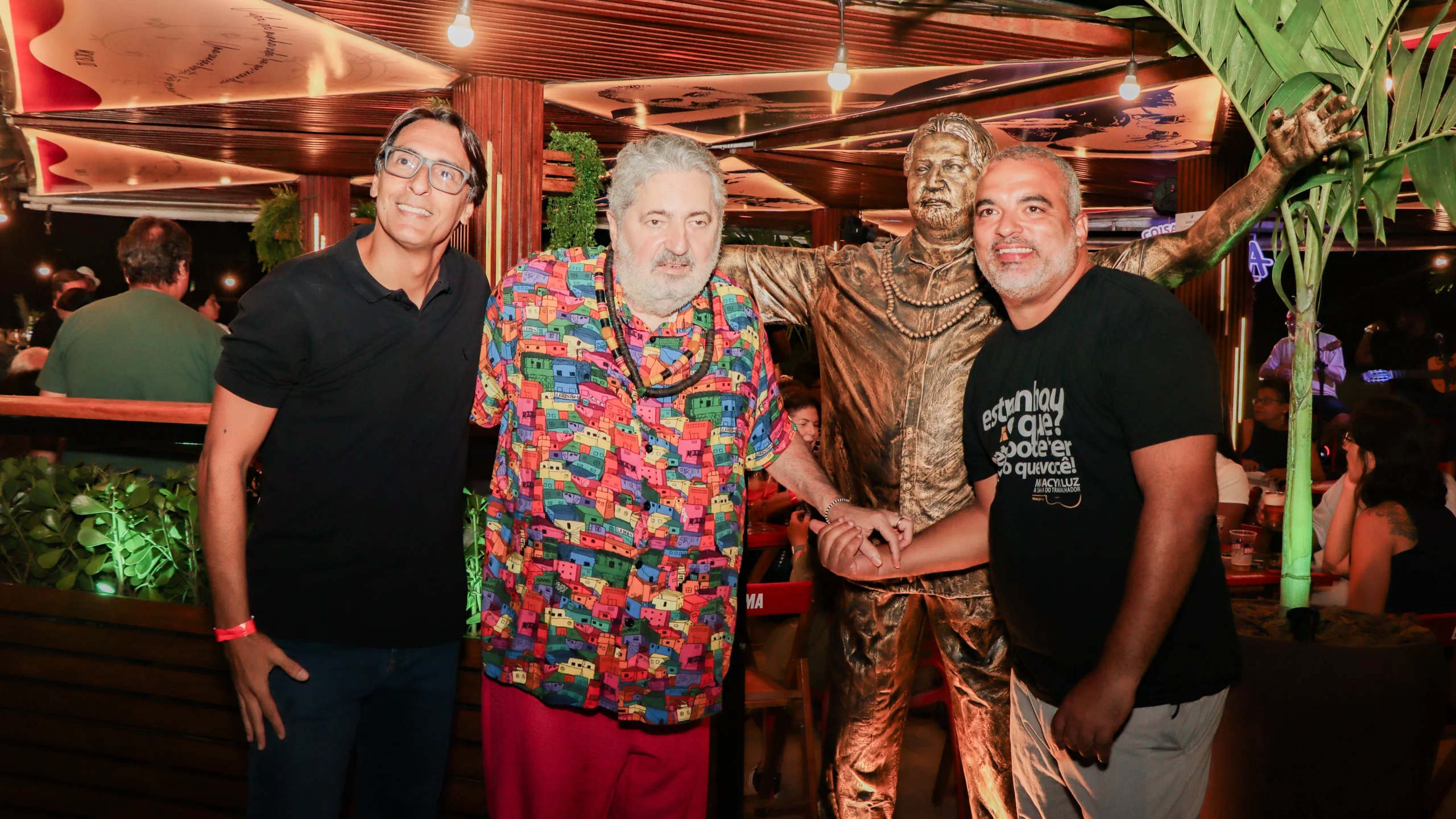 Moacyr Luz entra na roda do 1º ano do Coisas de Bamba