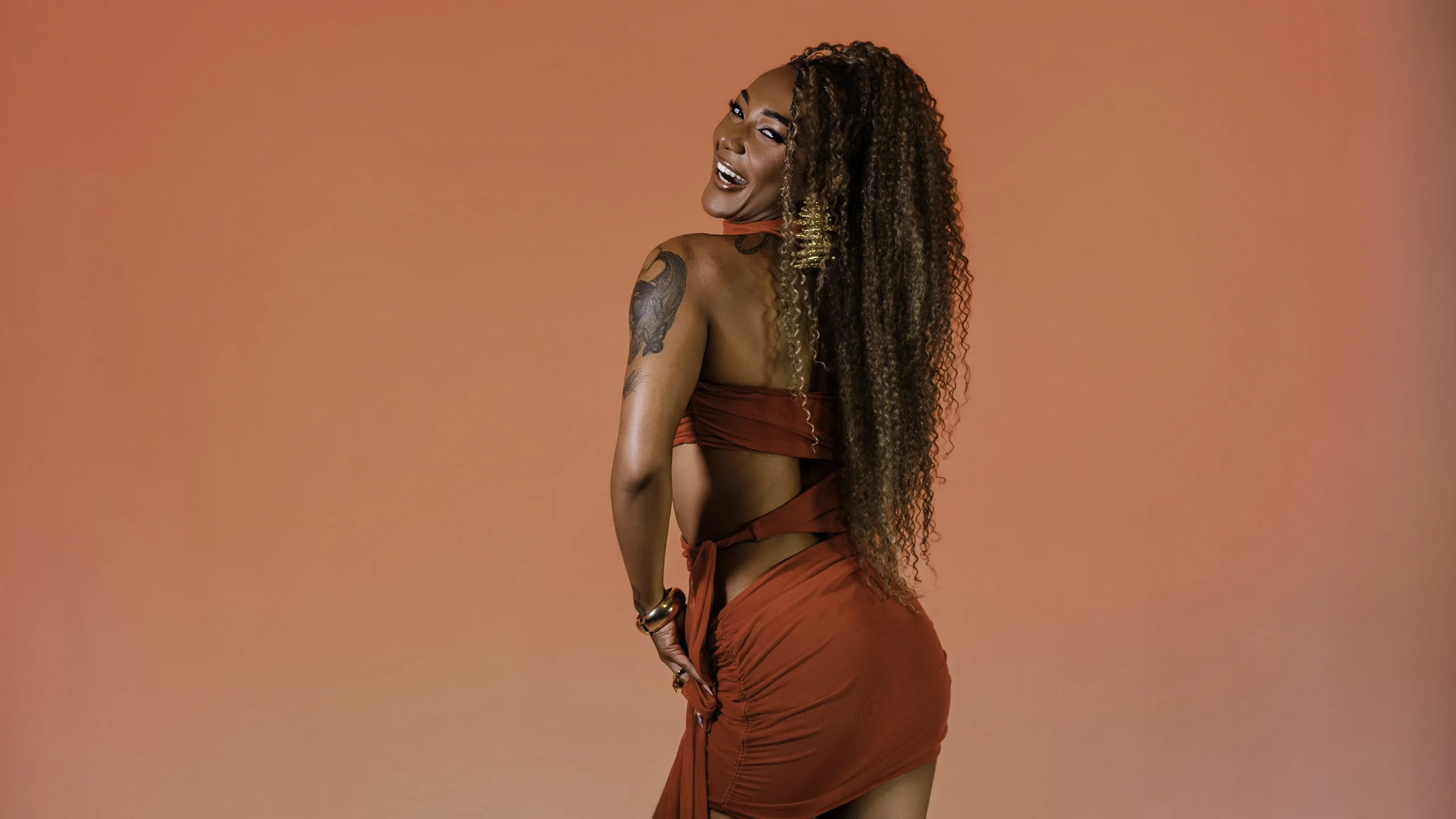 Mari Mola joins União de Maricá as carnival queen for 2027