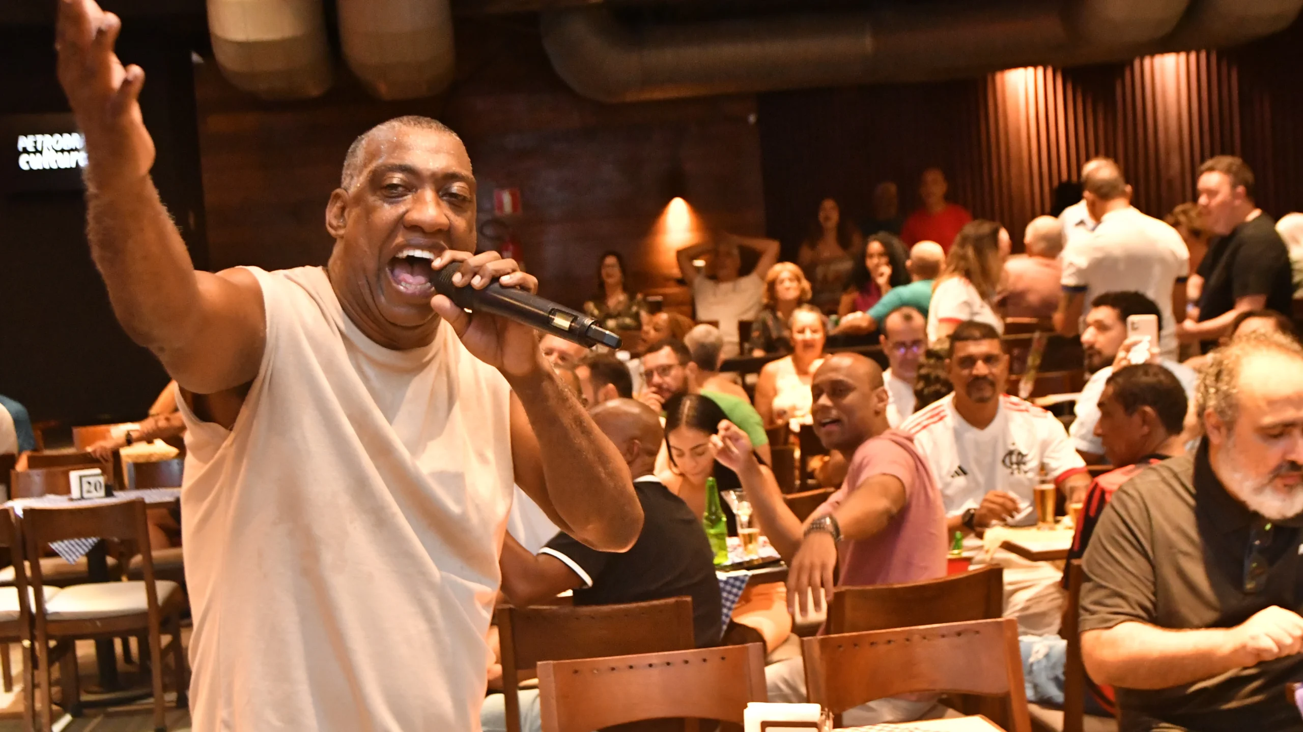 Teatro Rival aposta em samba e musicais na semana