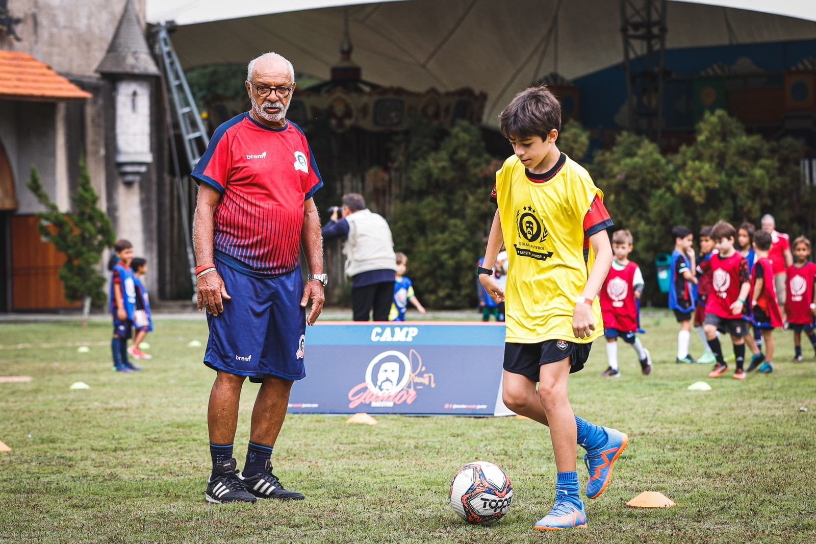 Le Canton Maestro Camp Júnior ()