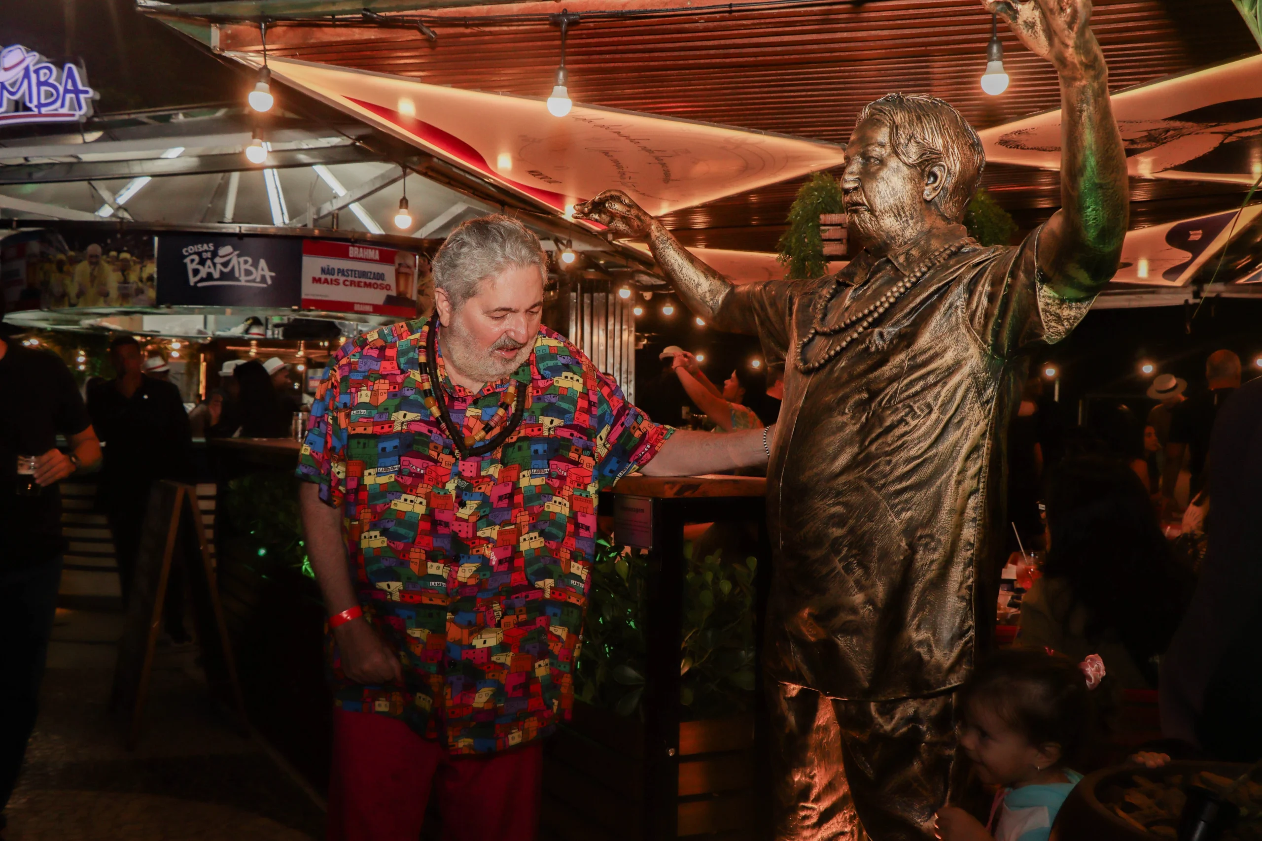 Moacyr Luz entra na roda do 1º ano do Coisas de Bamba