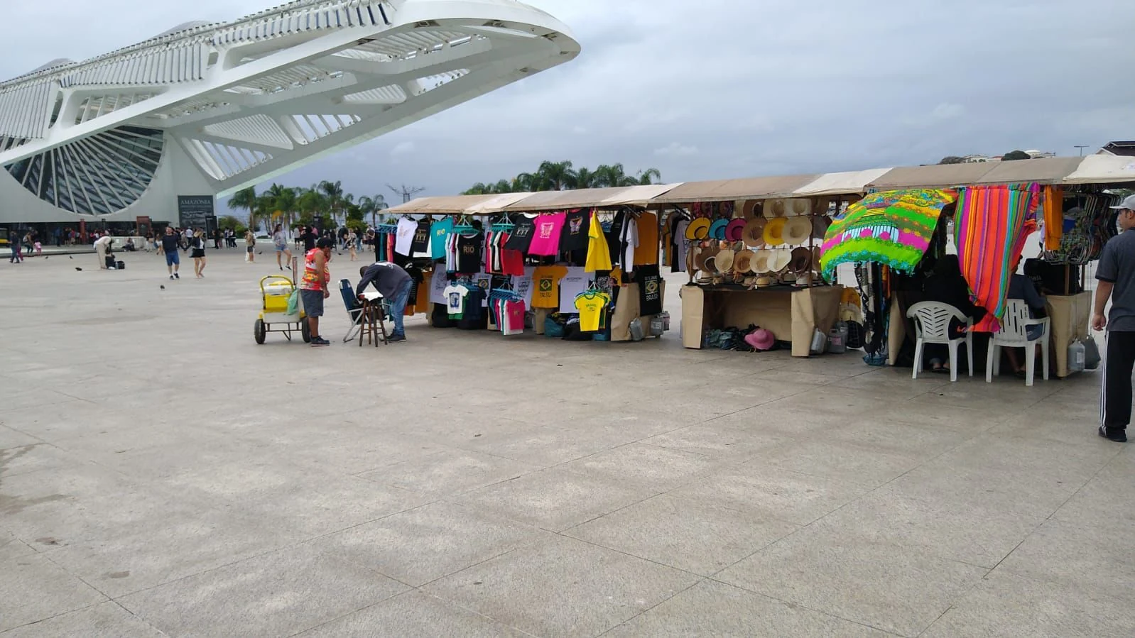 Feira de Artesanato da Praça Mauá é regulamentada