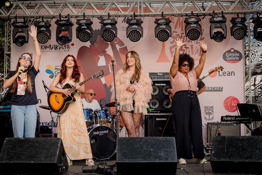A rua vira palco no Dia do Trabalho em São Paulo