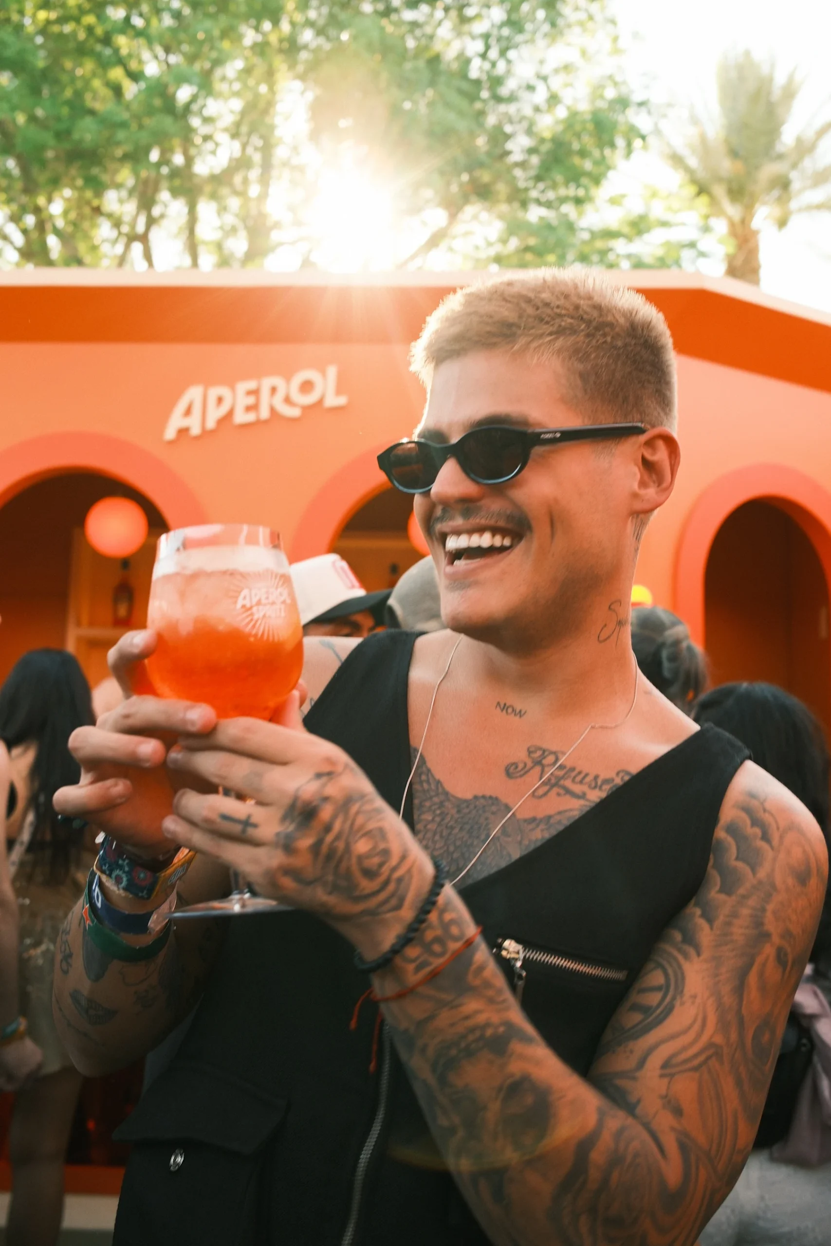 Brasileiros no Coachella 2026 a convite da Aperol