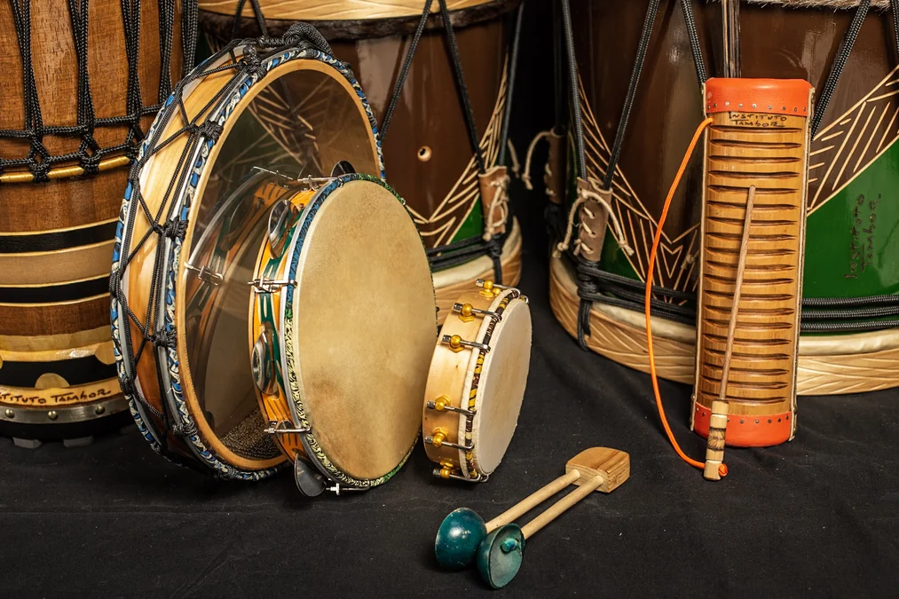 Acervo de tambores revela histórias ancestrais