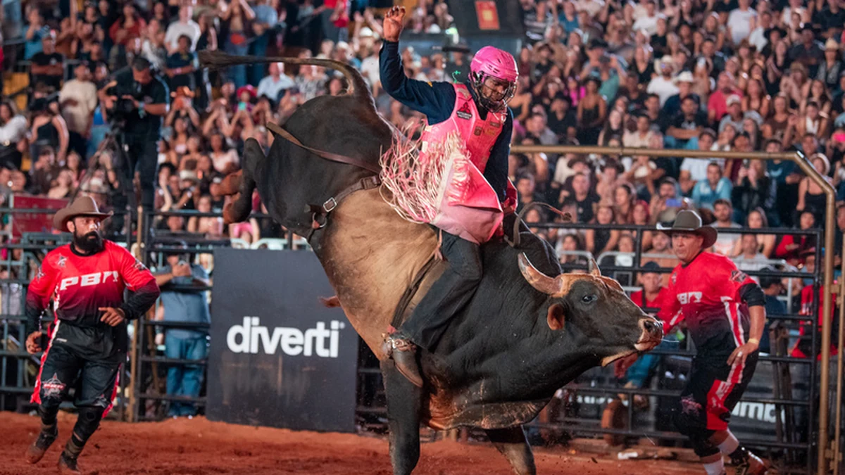 Ana Castela esgota ingressos em casa na ExpoLondrina