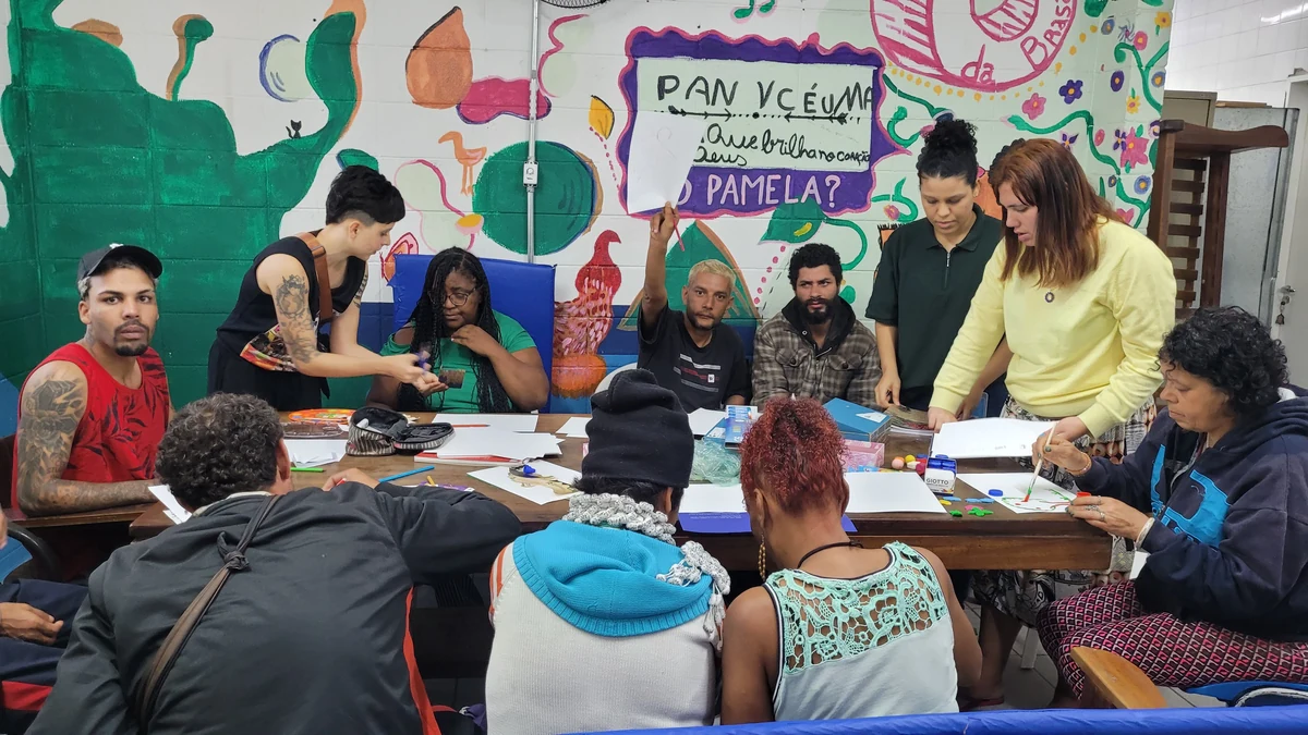 Arte nos CAPS da periferia vira livro e saraus em SP