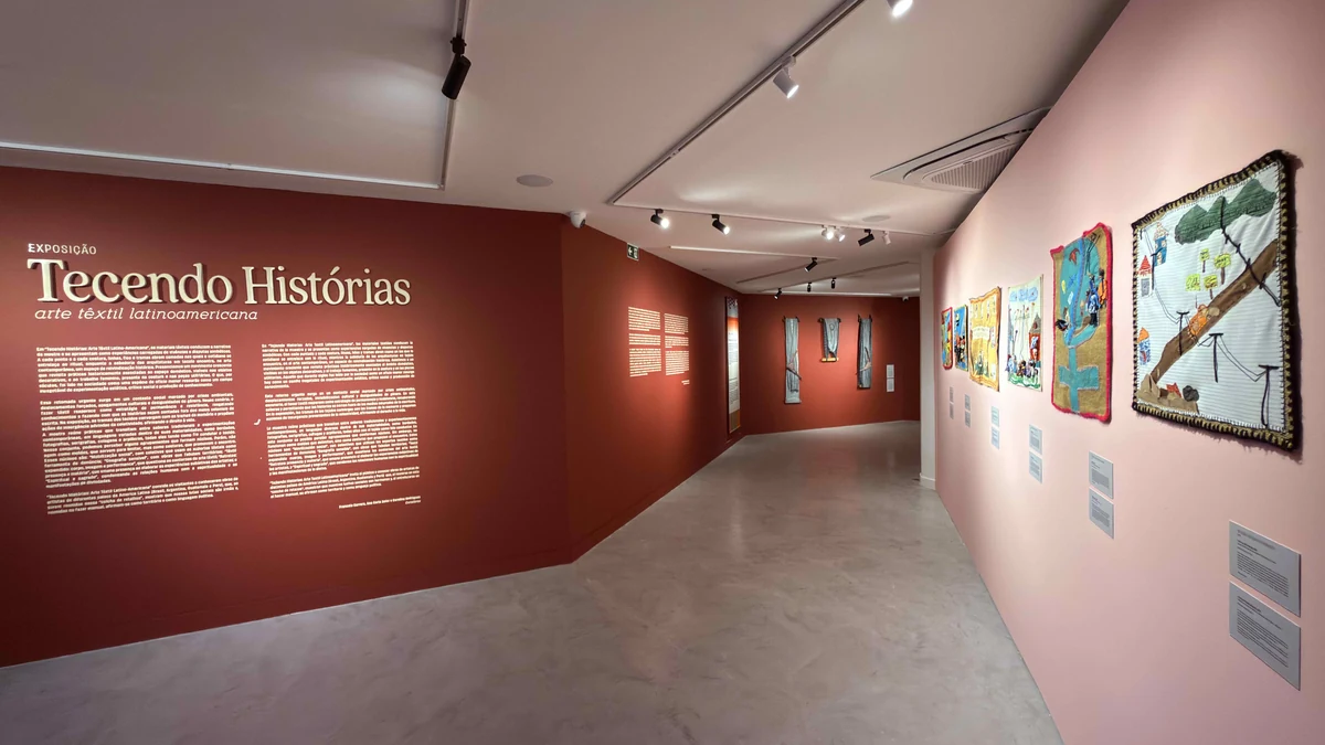 Baixada ganha destaque em mostra de arte têxtil no Rio